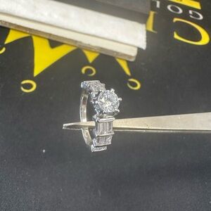 Elegant Silver Ring with Clear Stones